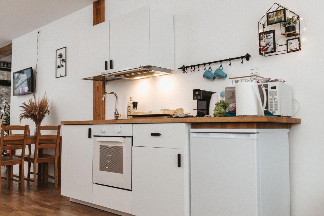 Sniegi Apartments With Sauna มาโดนา ภายนอก รูปภาพ