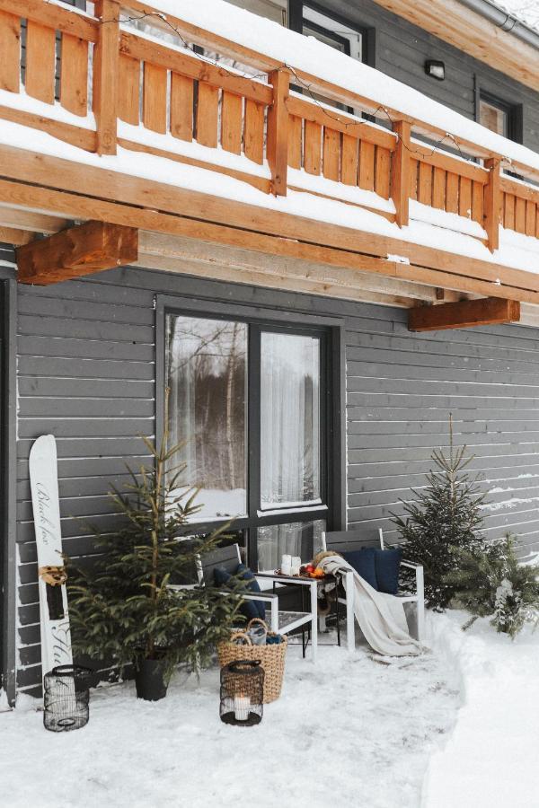 Sniegi Apartments With Sauna มาโดนา ภายนอก รูปภาพ